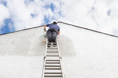 Peinture extérieure à Saint-Martin-en-Haut — façades et ravalement